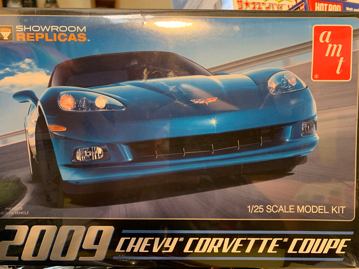 1/25 scale 2009 Chevy Corvette Coupe