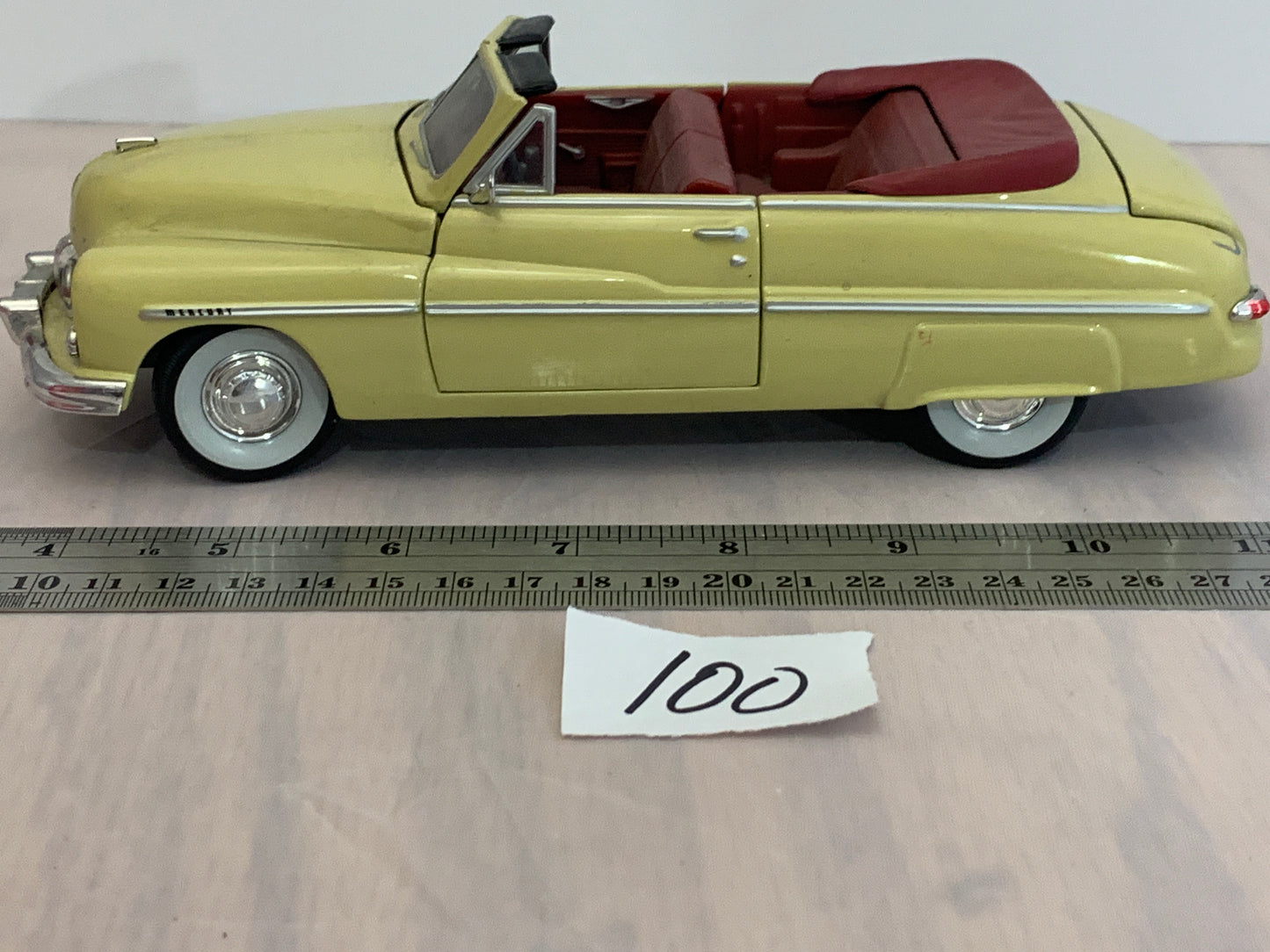 Diecast 1/24 classic metal works 1949 mercury