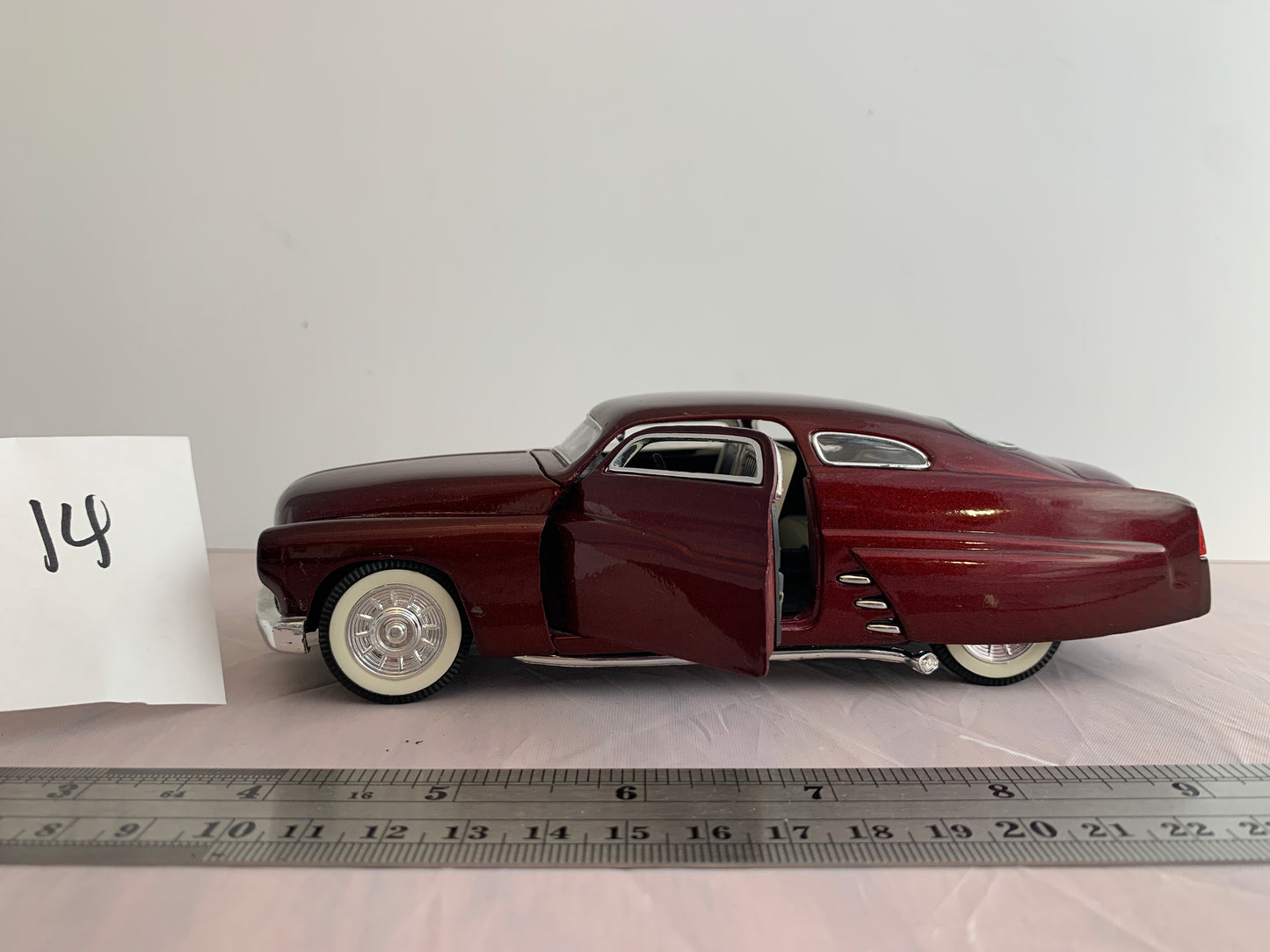 Diecast -1/28 1976 ss7726 ford mercury