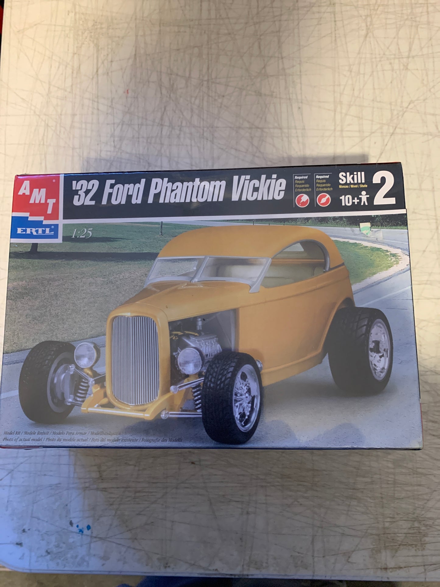 ‘32 Ford Phantom Vickie