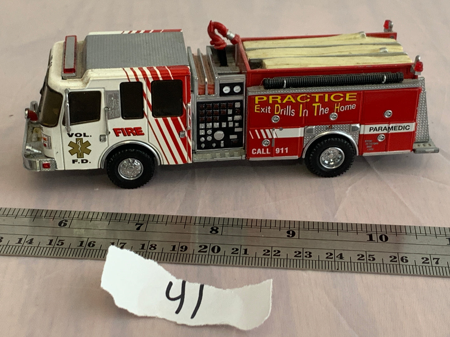 Diecast - Code 3 1995 Volunteer Fire