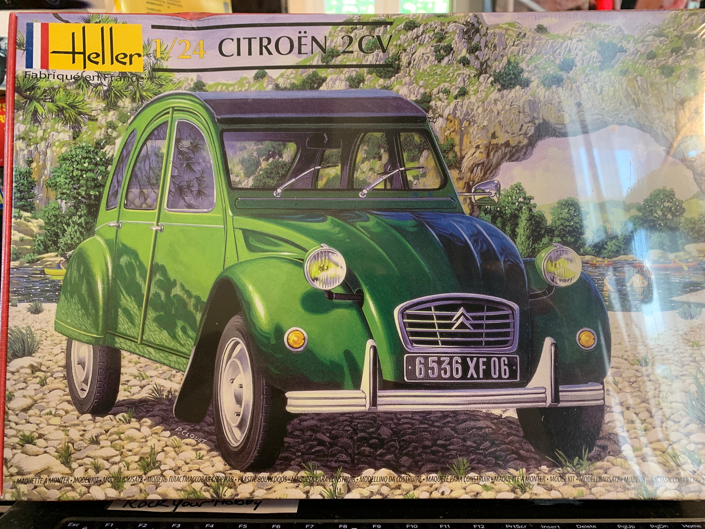 Heller Citroën 2CV kit #80765, 1/24 scale
