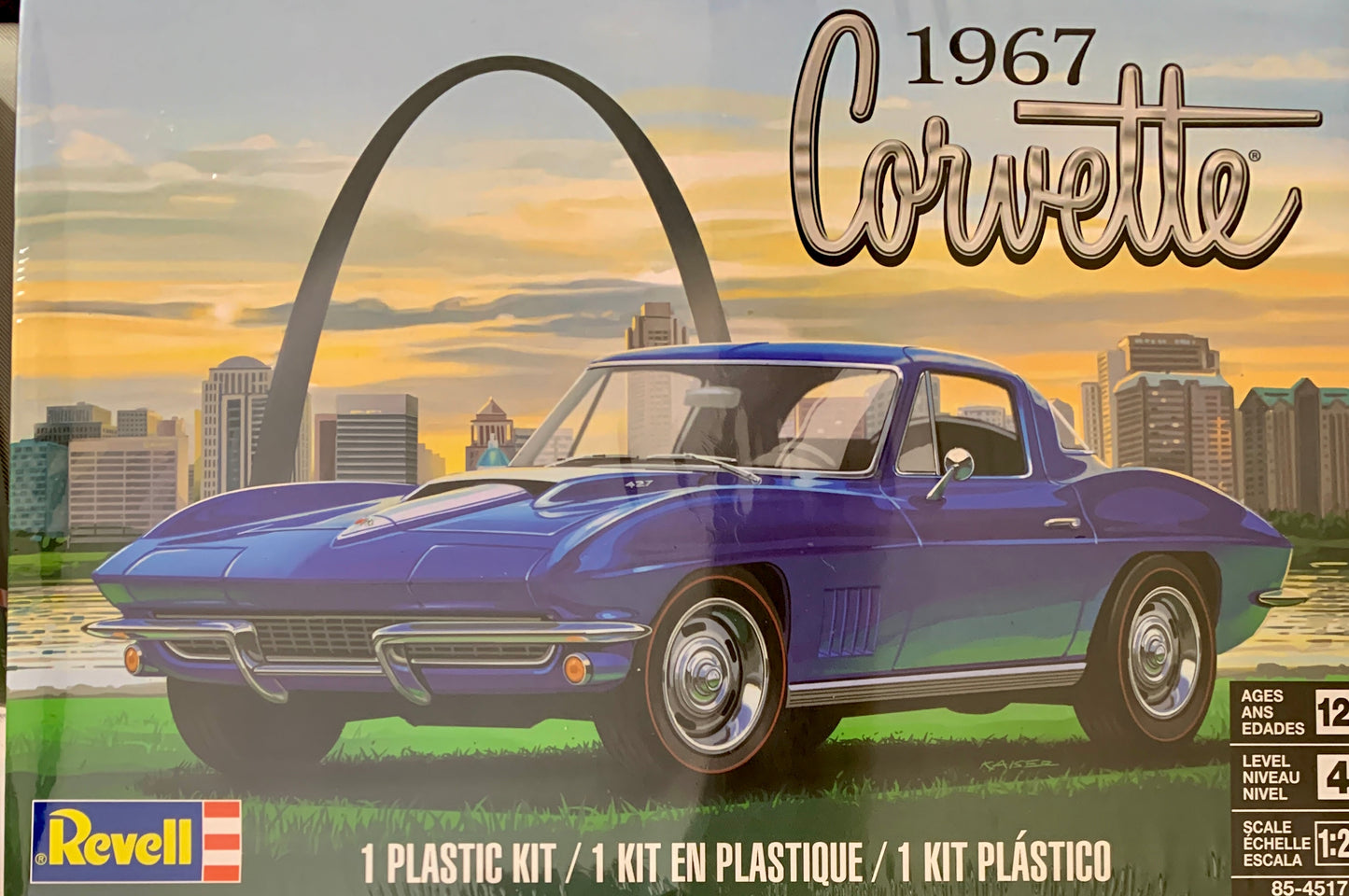 Revell 1967 Corvette 1/25 Scale Model Kit