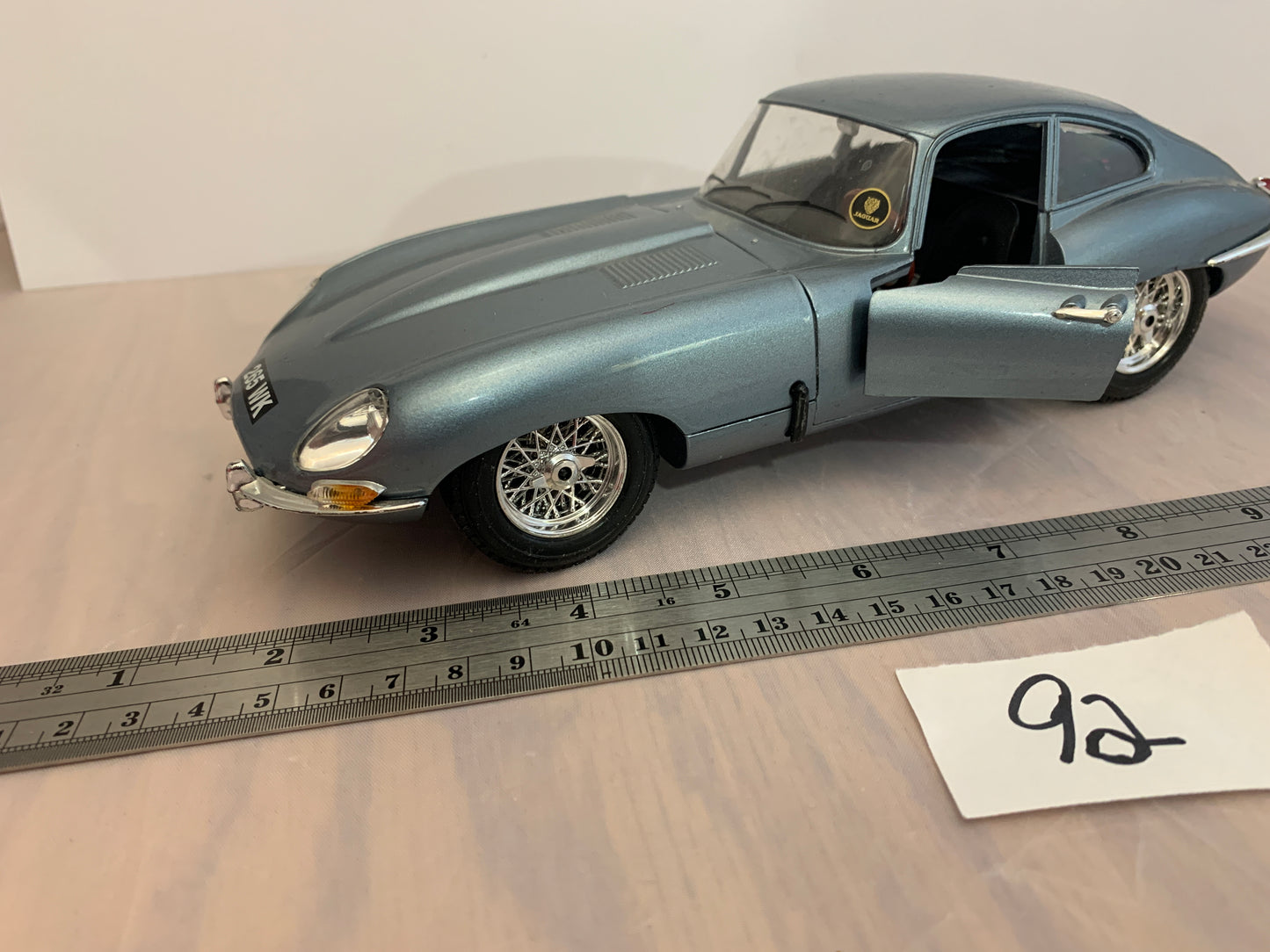 Diecast burago jaguar e couple 1/18