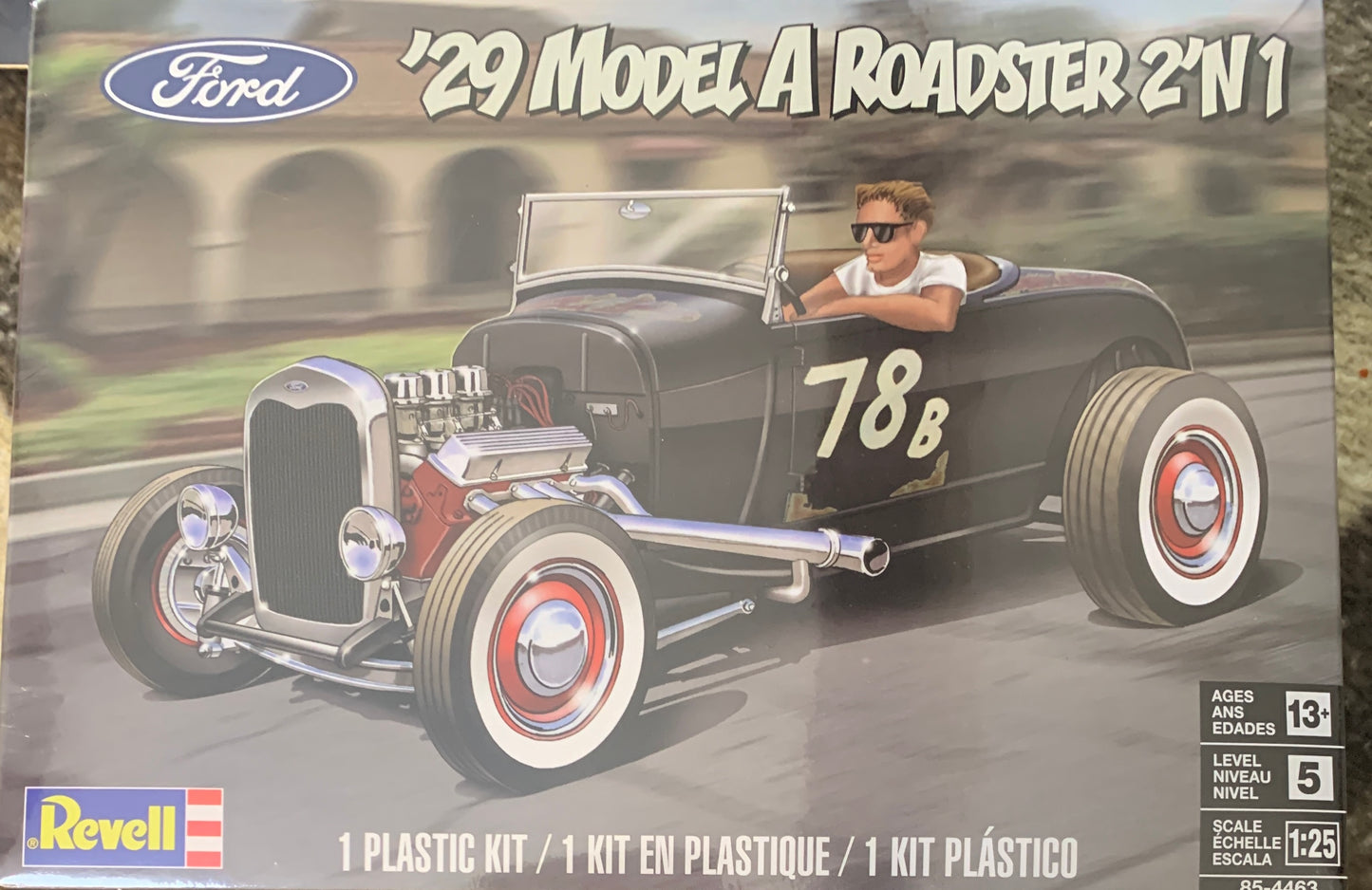 Revell ‘29 Model A Roadster 2’N 1, 1/25 Scale Model Kit