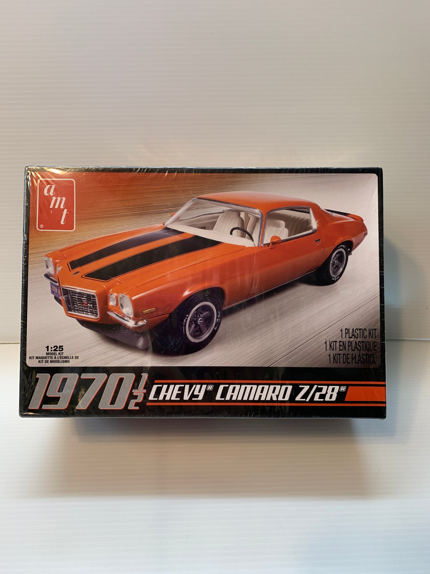 AMT 1970 1/2 Camaro Z/28, 1/25 Scale Model Kit (New)