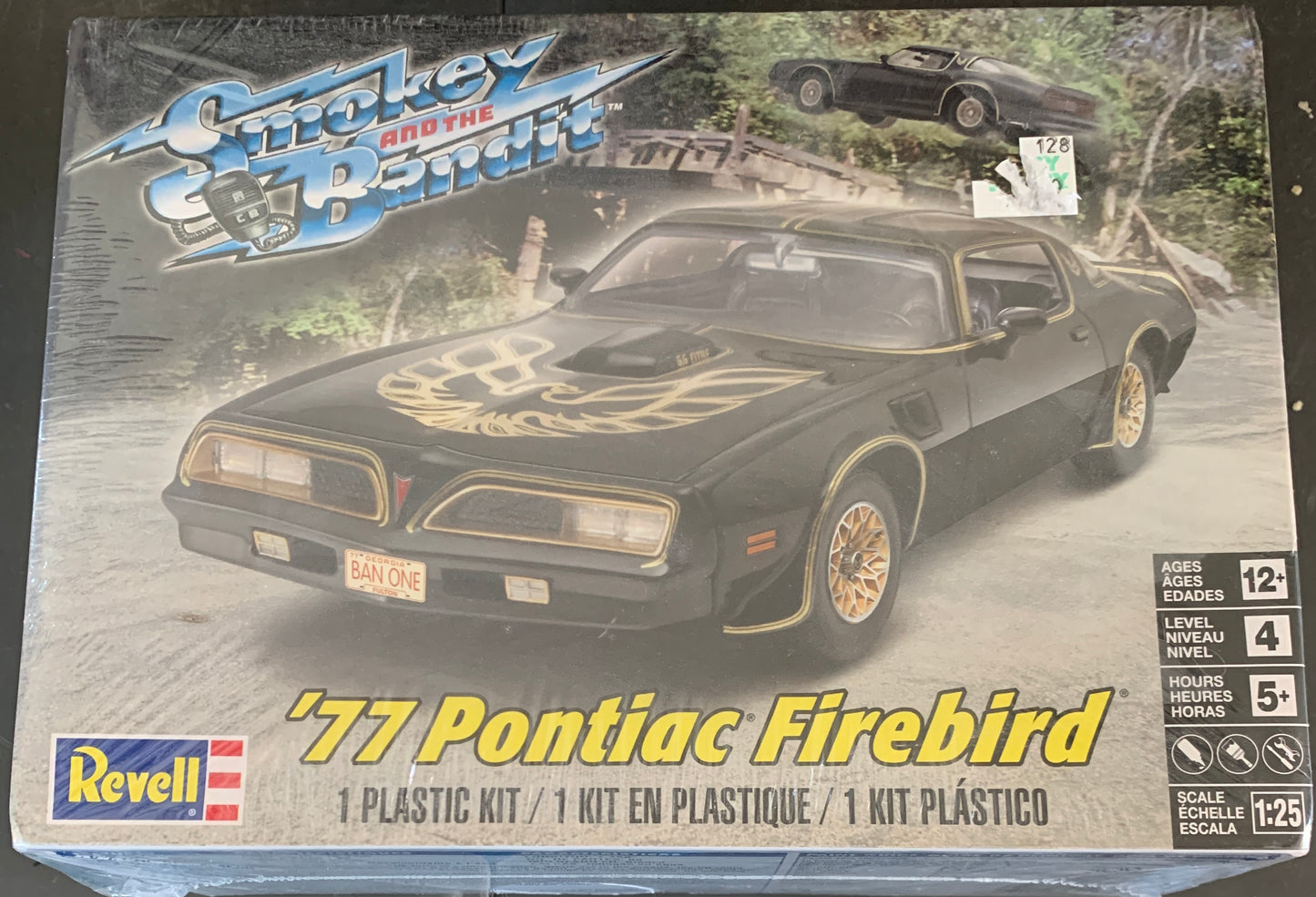Revell Smokey and the Bandit ‘77 Pontiac Firebird 1:25 Scale Model Kit