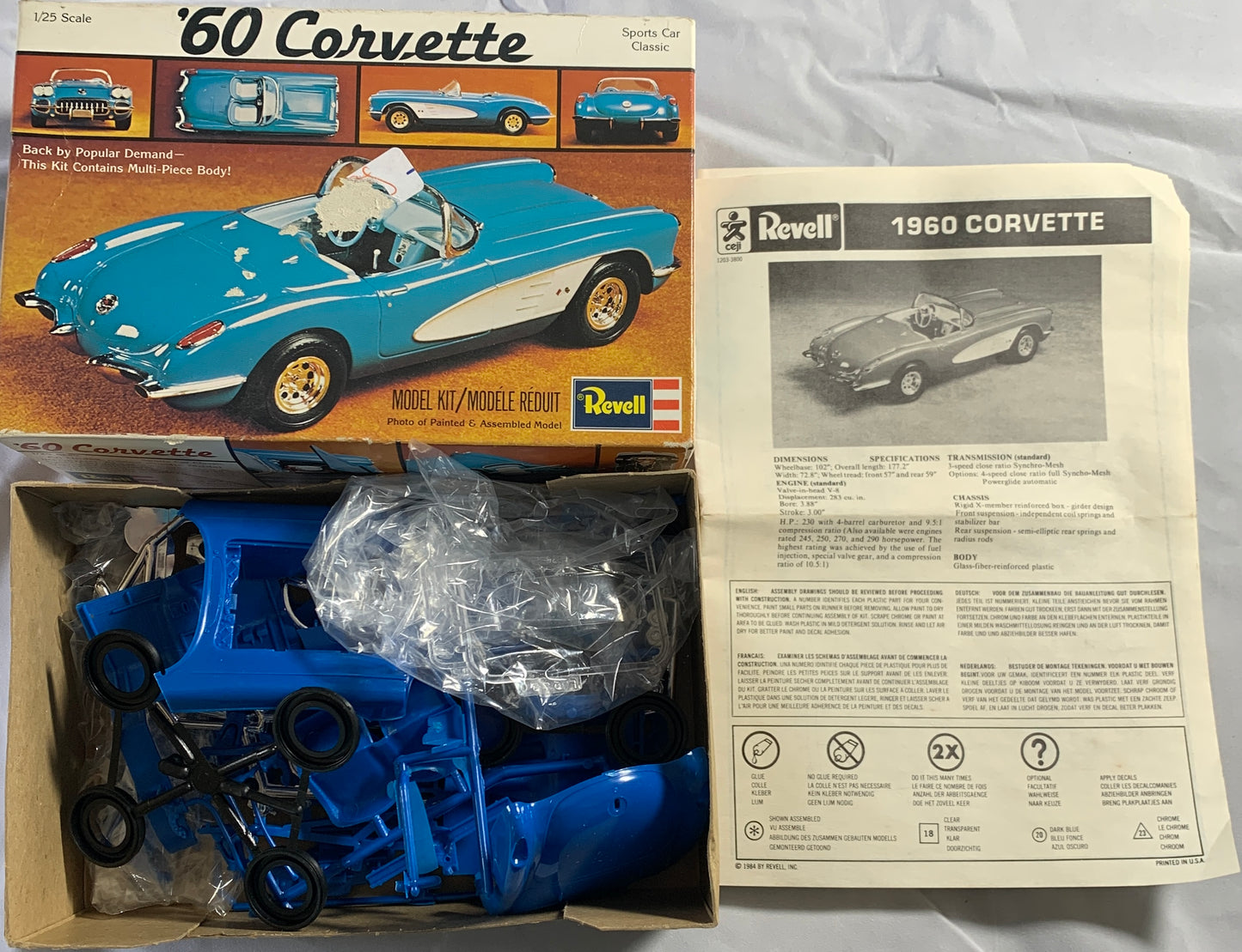 Revell ‘60 Corvette, 1/25 Scale Model Kit