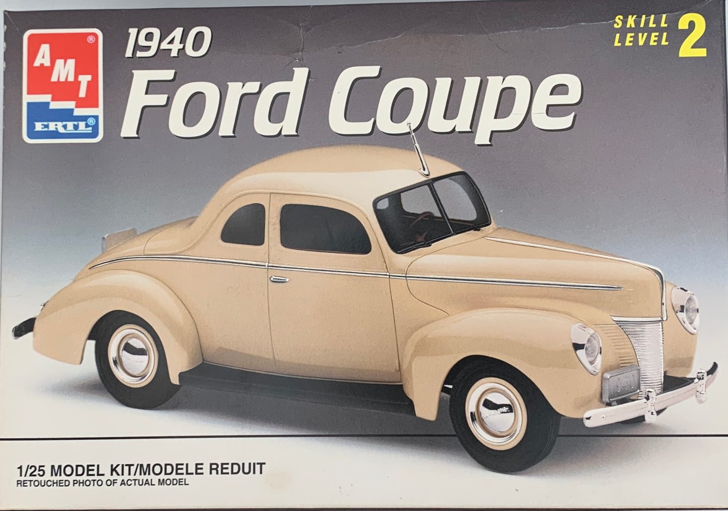 AMT 1940 Ford Coupe, 1/25 Scale Model Kit