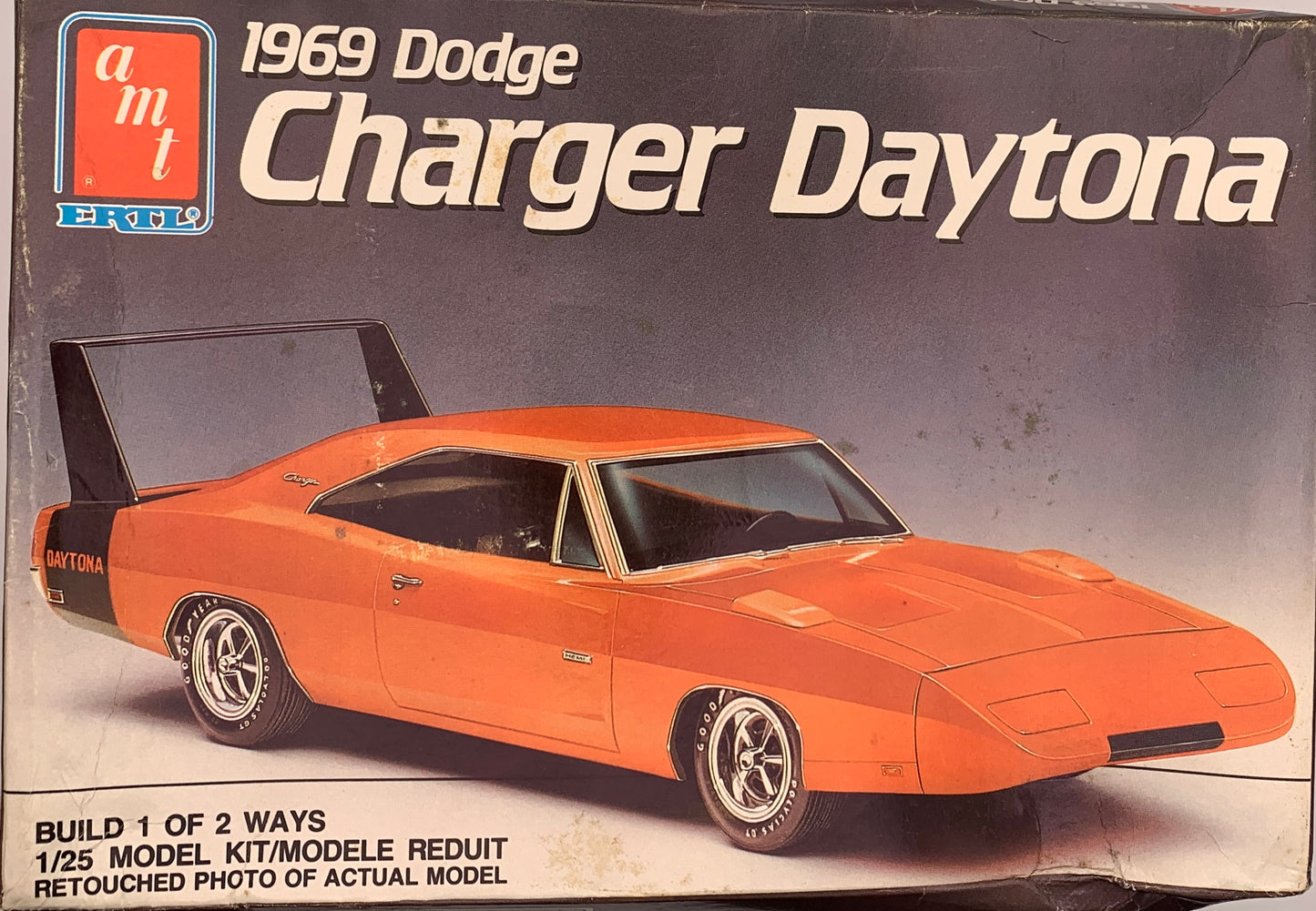 AMT 1969 Dodge Charger Daytona, 1/25 Scale Model Kit