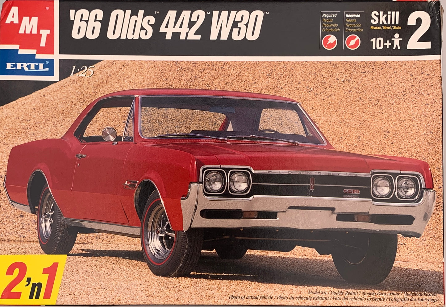 AMT ‘66 Olds 442 W30 2-in-1, 1/25 Scale Model Kit