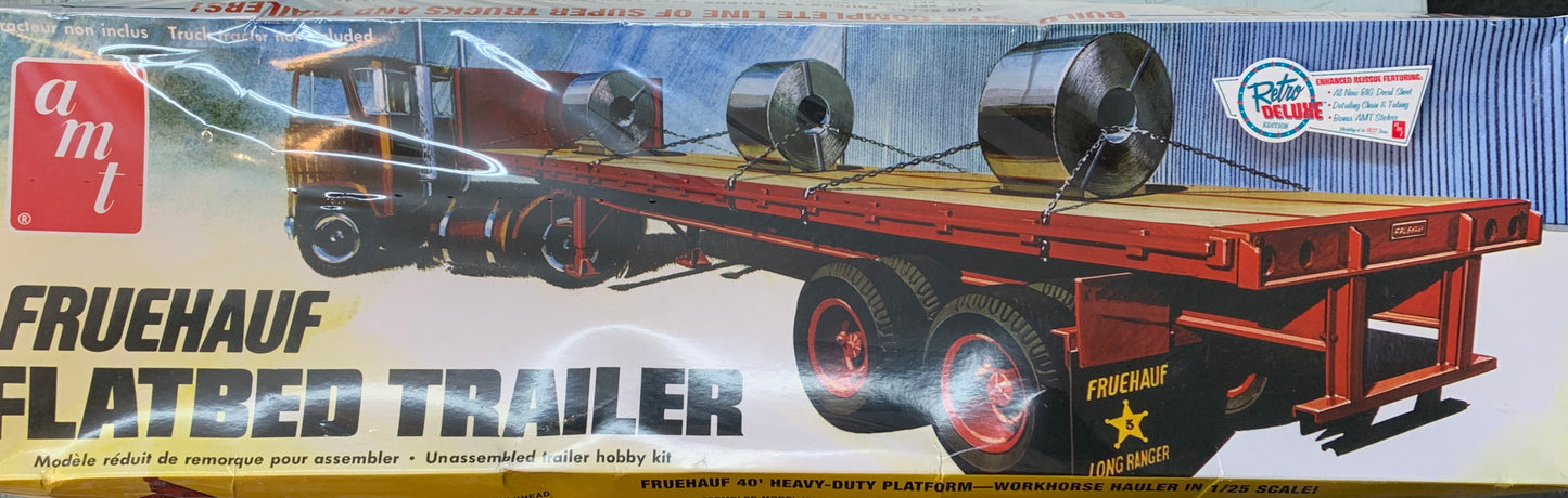 AMT Fruehauf Flatbed Trailer, 1/25 Scale Model Kit