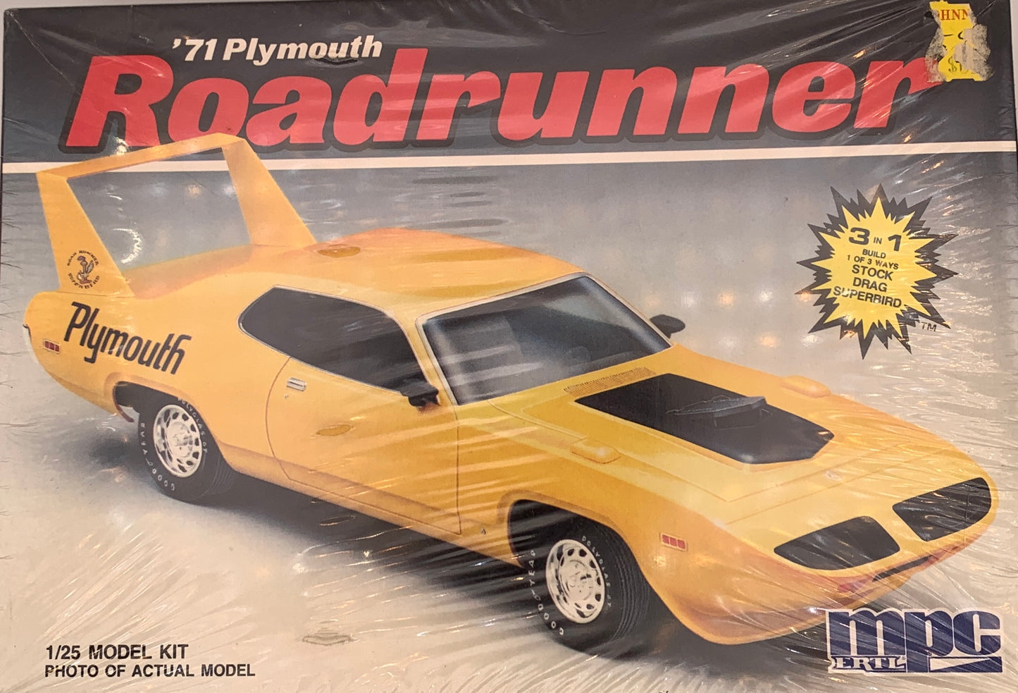 MPC ‘71 Plymouth Roadrunner 3-in-1, 1/25 Scale Model Kit