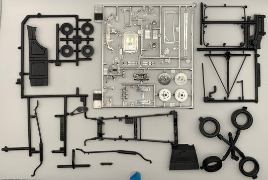 Monogram ‘30 Ford Touring Early Iron Series, 1:24 Scale Model Kit