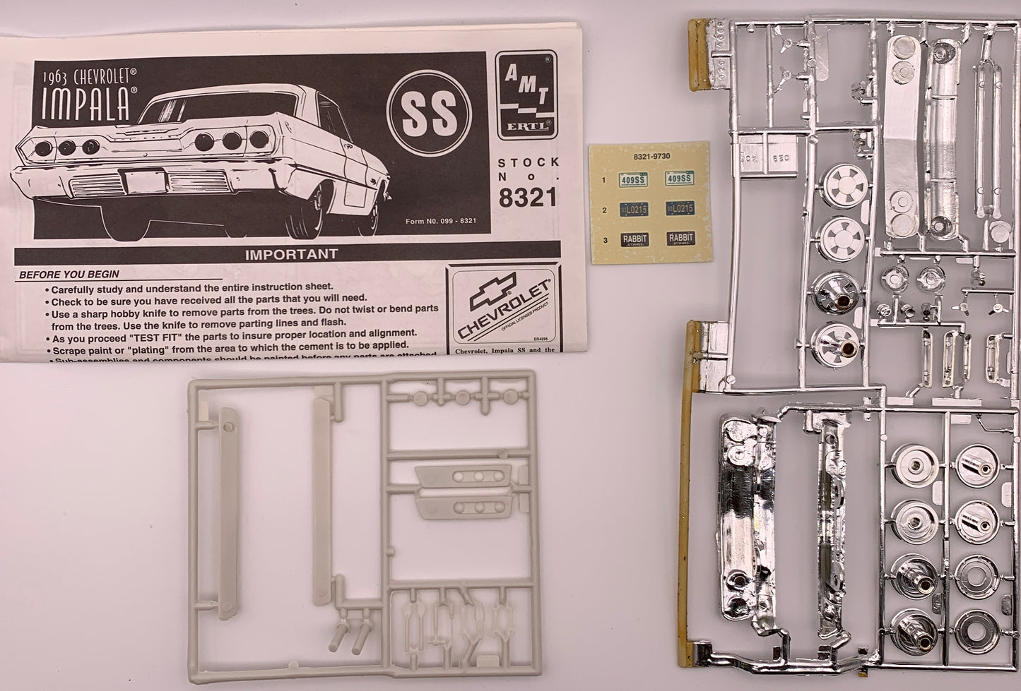 AMT 1963 Chevrolet Impala SS, 1:25 Scale Model Kit