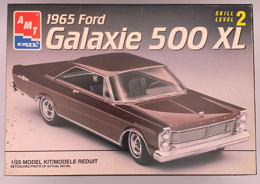AMT 1965 Ford Galaxie 500 XL, 1:25 Scale Model Kit