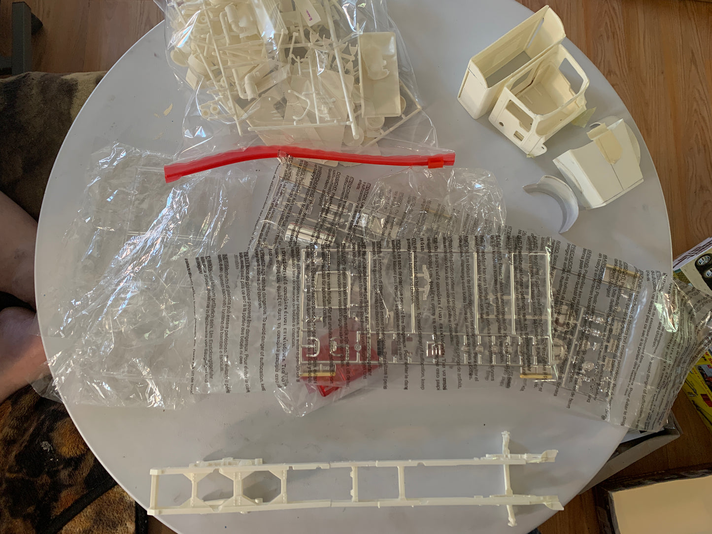 AMT Kenworth T600 Semi model kit-needs tires