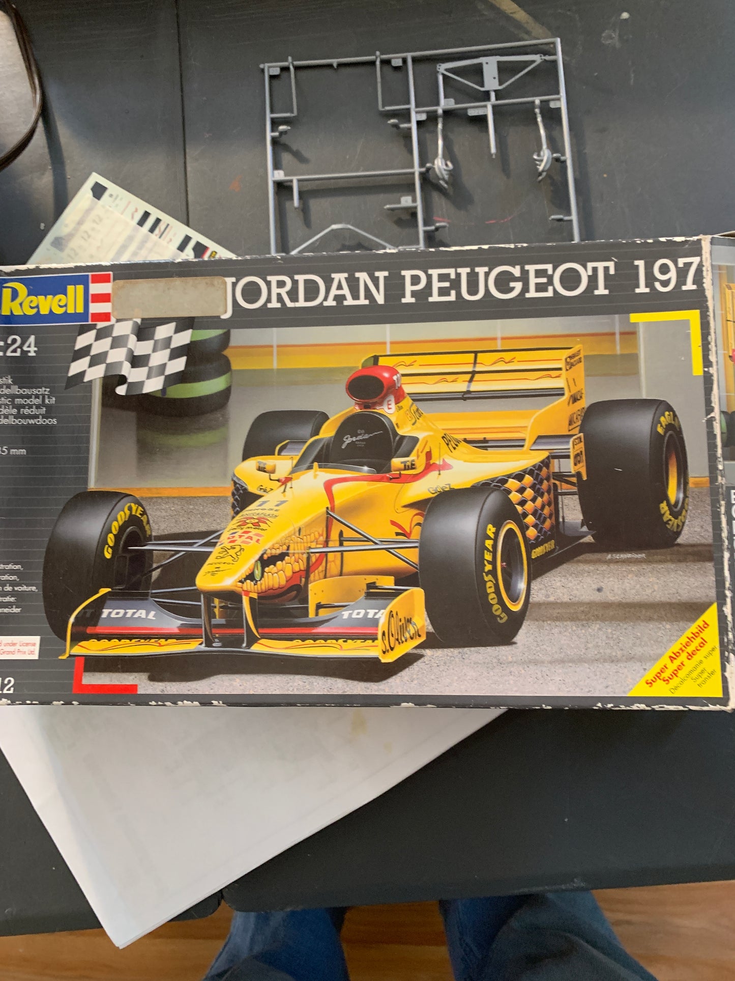Revell Jordan Peugeot 197 model kit 07212
