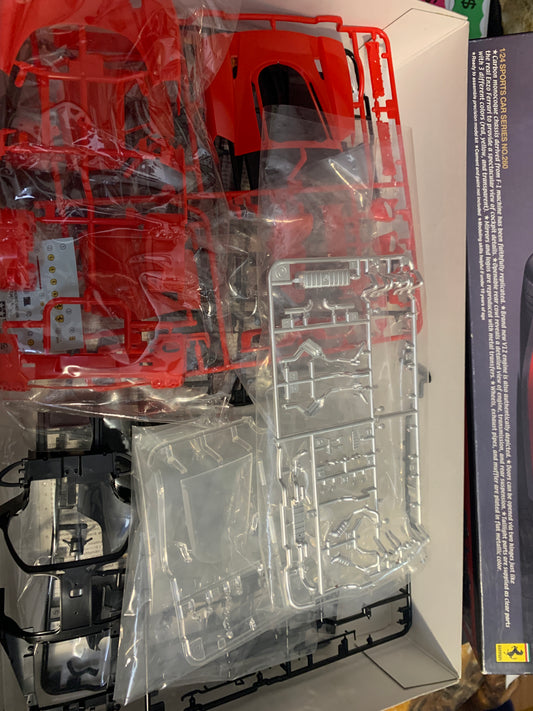 Tamiya Enzo Ferrari kit No. 24260, 1/24 scale