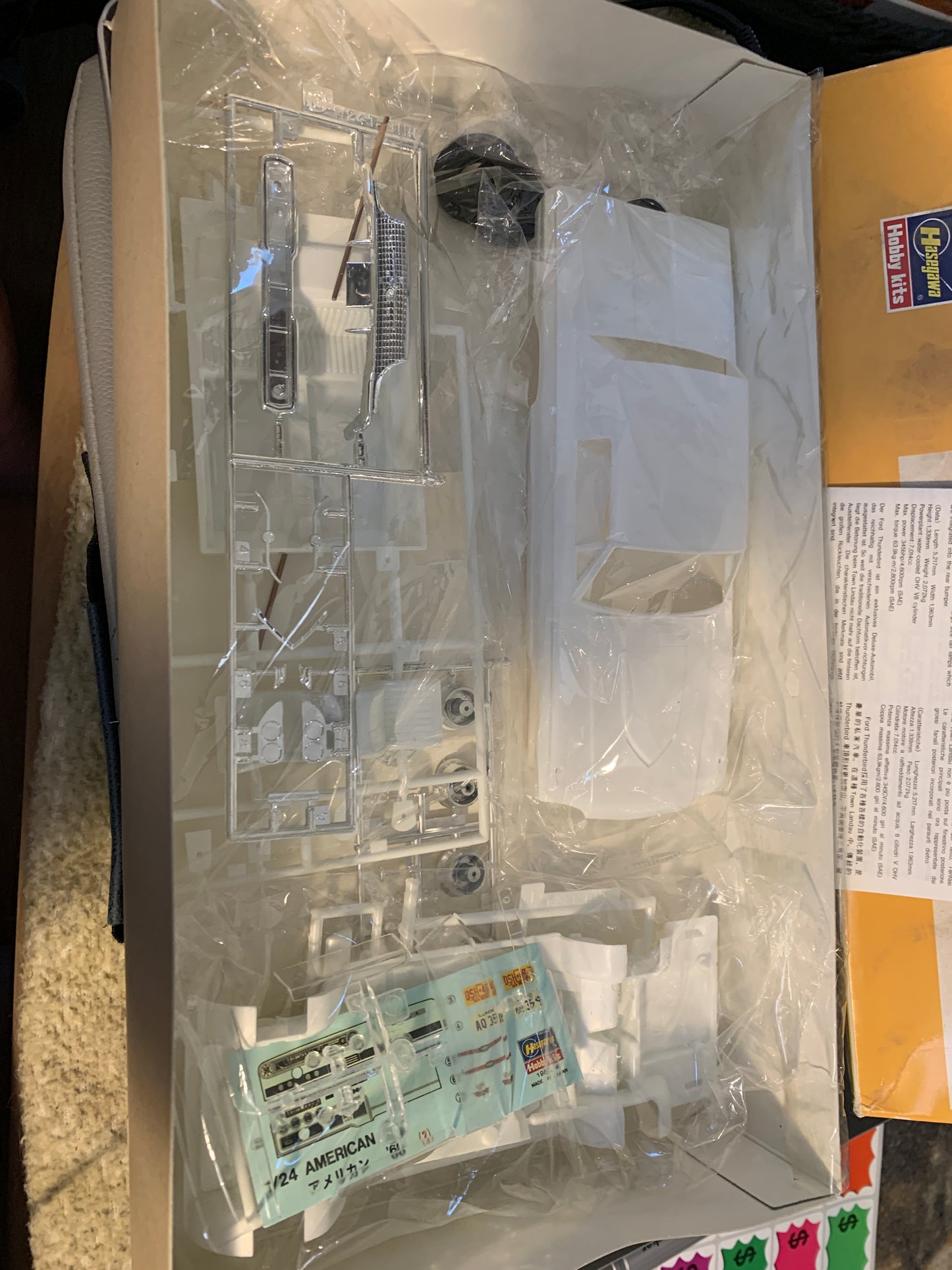 Hasegawa 1966 Ford Thunderbird, kit 21025 / CB-5, 1/24 scale.