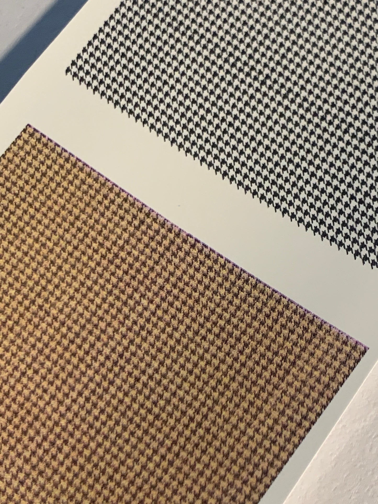 Houndstooth water slide decal