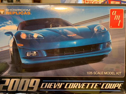 1/25 scale 2009 Chevy Corvette Coupe