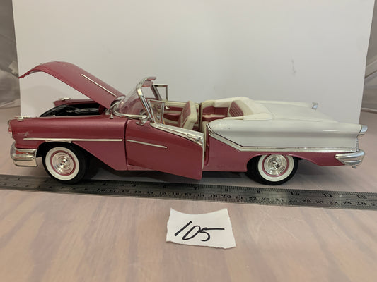 Diecast 1/18 road signature #92757 1957 oldsmobile