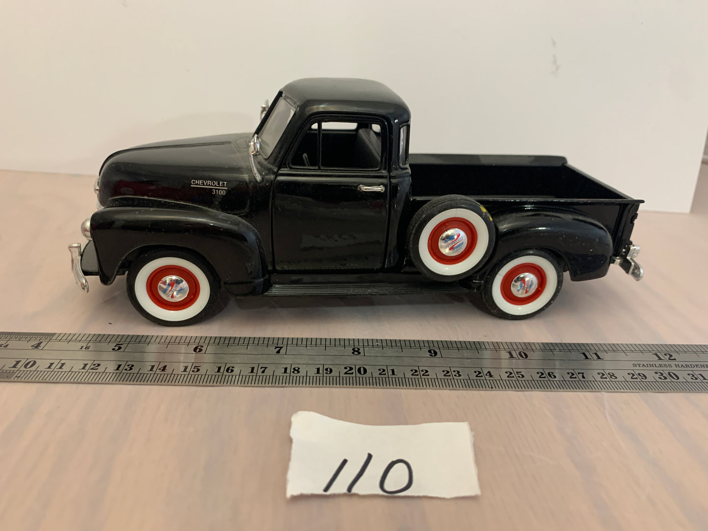 Diecast  124 welly 1953 chevy  truck #22087