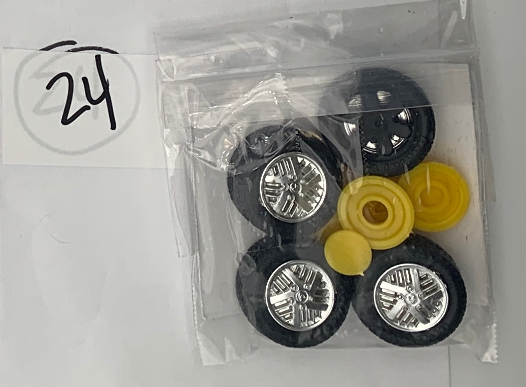 GM RIMS & TIRES WHEELS PARTS BAG