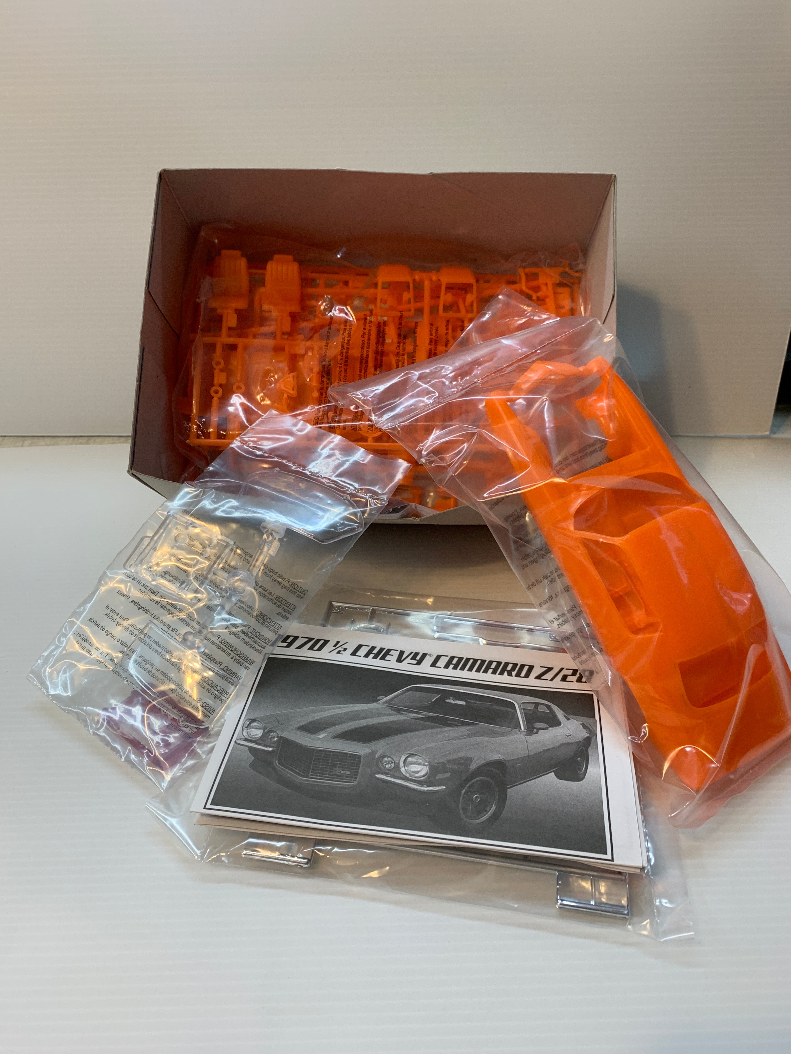 AMT 1970 1/2 Camaro Z/28 1/25 Scale Model Kit (Open) – STSDecals