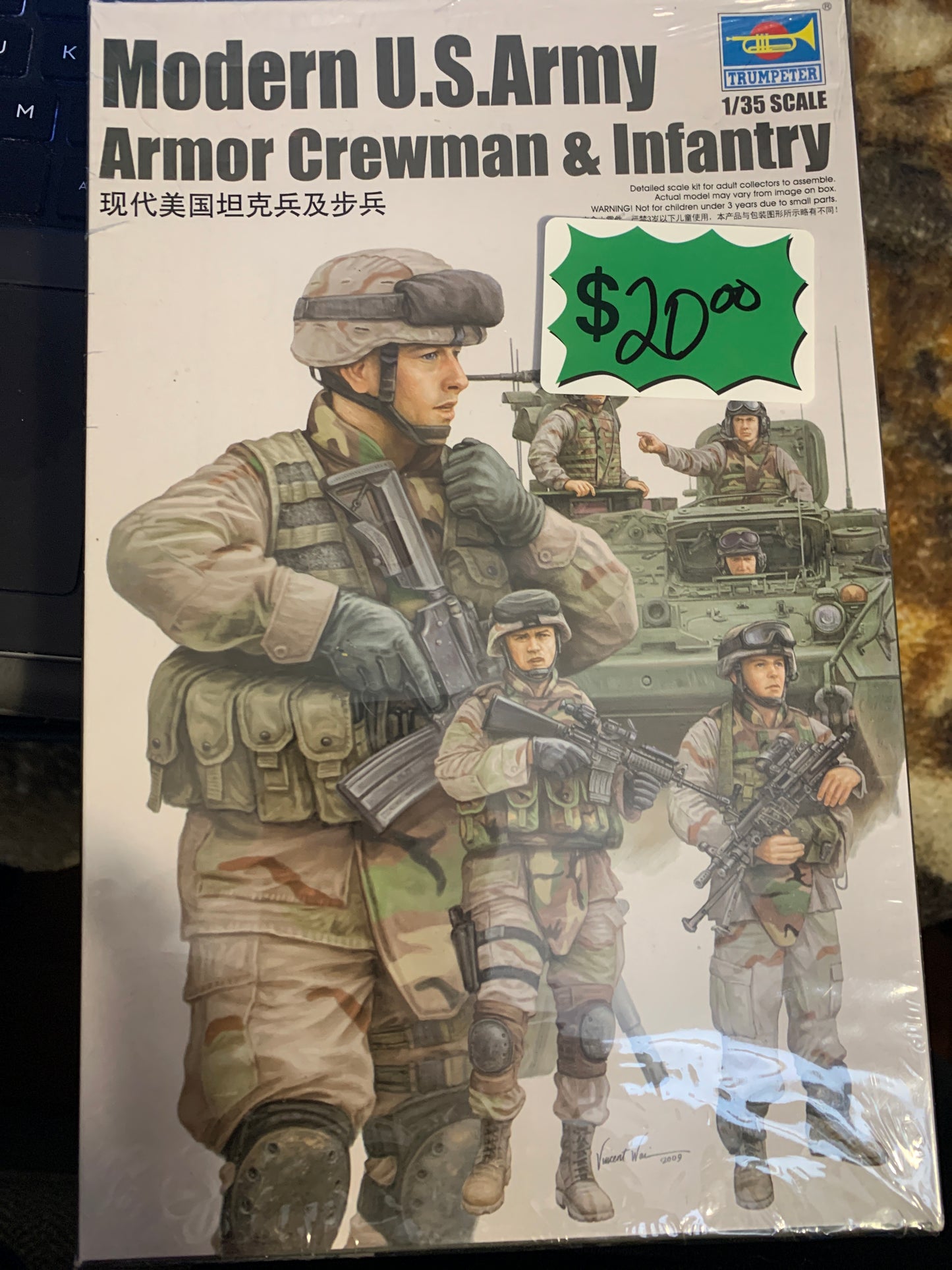 Trumpeter Modern U.S. Army Armor Crewmen & Infantry kit No. 00424, 1/35 scale