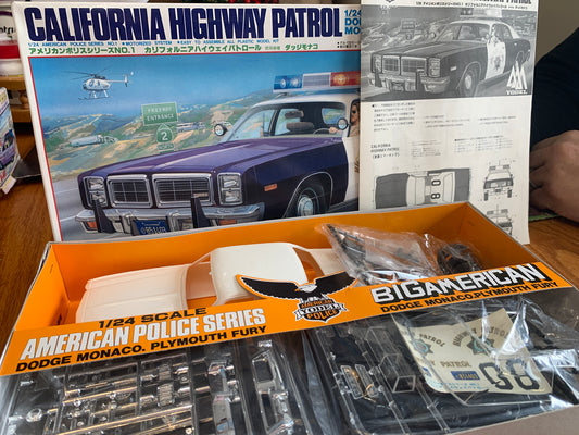 Yodel California Highway Patrol 1/24 Dodge Monaco