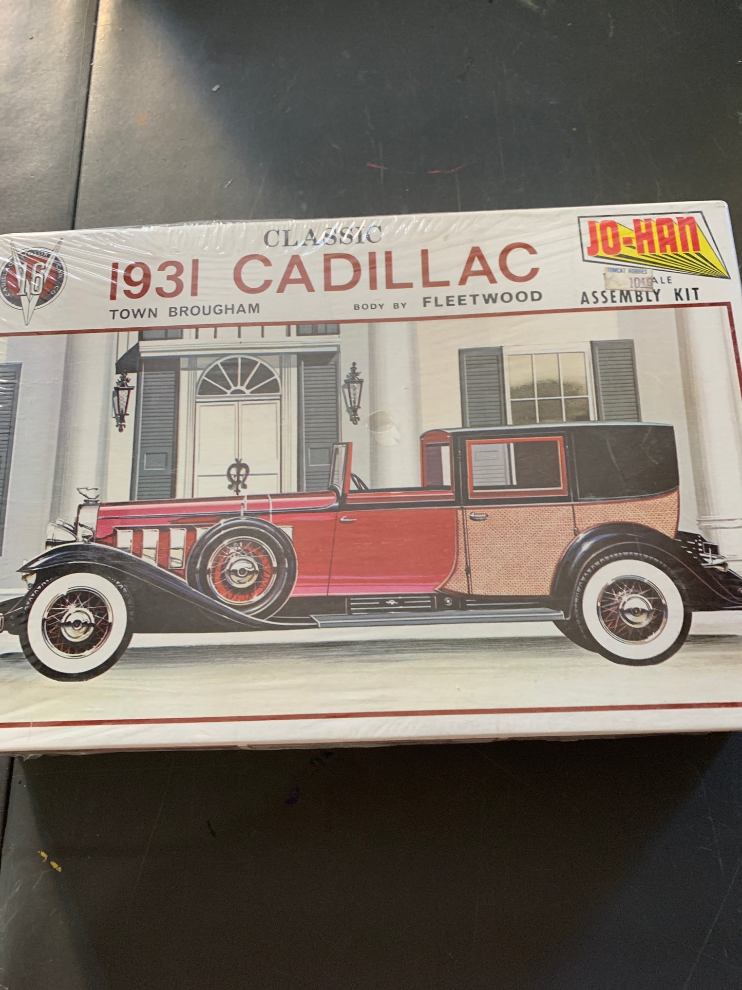 Johan 1931 CADILLC TOWN BROUGHAM GC731 MODEL KIT (FACTORY SEALED)