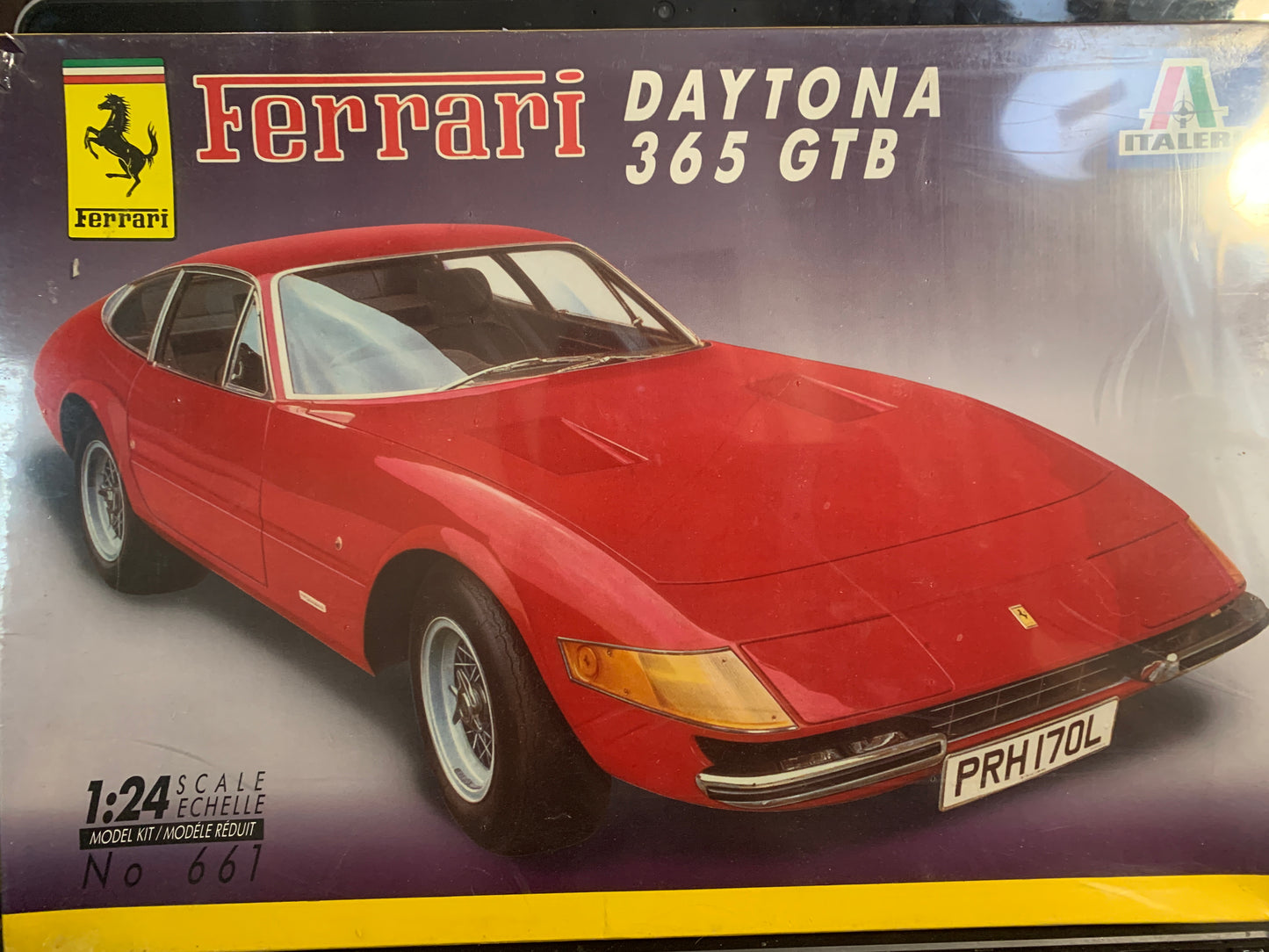 Italeri Ferrari Daytona 365 GTB kit No. 661, 1/24 scale