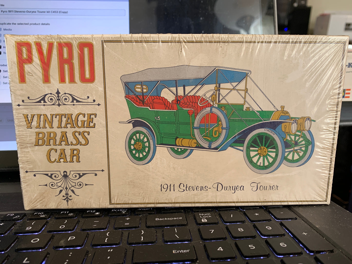 Pyro 1911 Stevens-Duryea Tourer kit C453