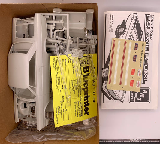 AMT 1965 Ford Galaxie 500 XL, 1:25 Scale Model Kit