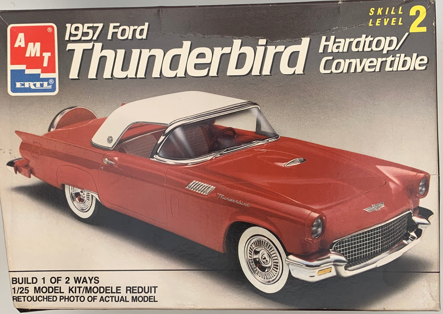 AMT 1957 Ford Thunderbird Hardtop / Convertible, 1/25 Scale Model Kit