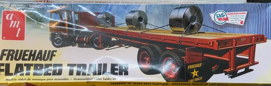 AMT Fruehauf Flatbed Trailer, 1/25 Scale Model Kit
