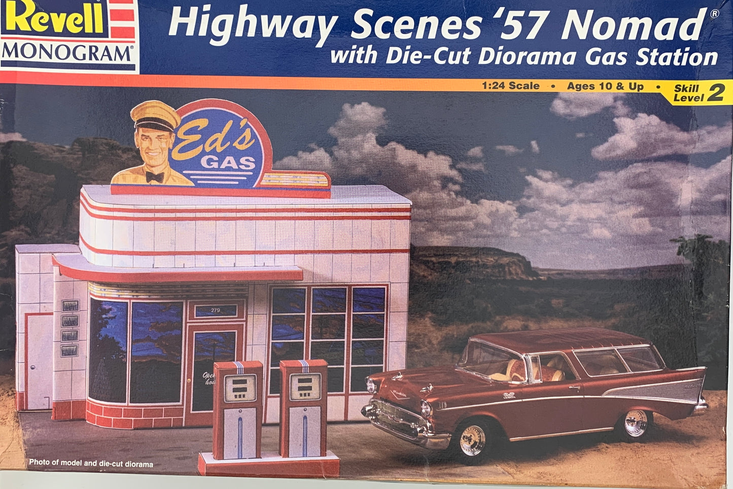 Revell Monogram Highway Scenes ‘57 Nomad with Die-Cut Diorama Gas Station, 1/24 Scale Model Kit
