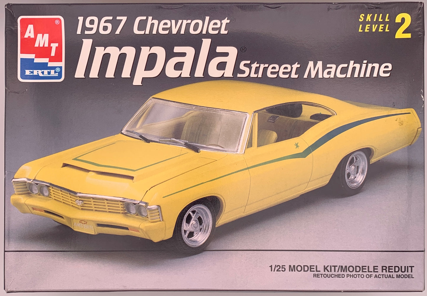AMT 1967 Chevrolet Impala Street Machine 1:25 Scale Model Kit
