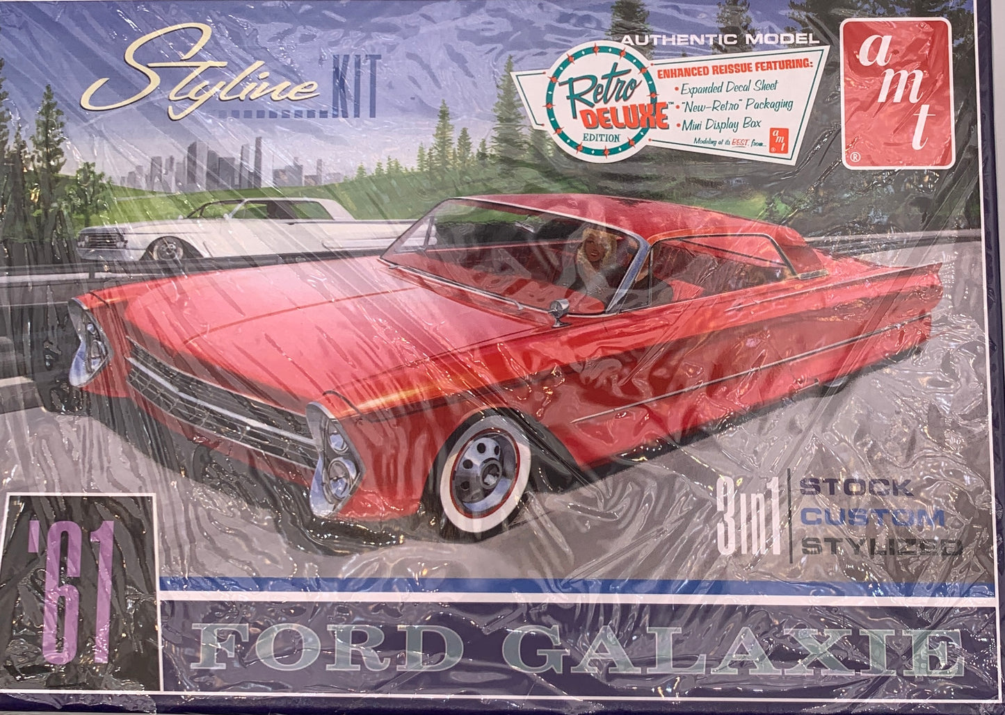 AMT ‘61 Ford Galaxie 3-in-1 Styline Kit, 1/25 Scale Model Kit
