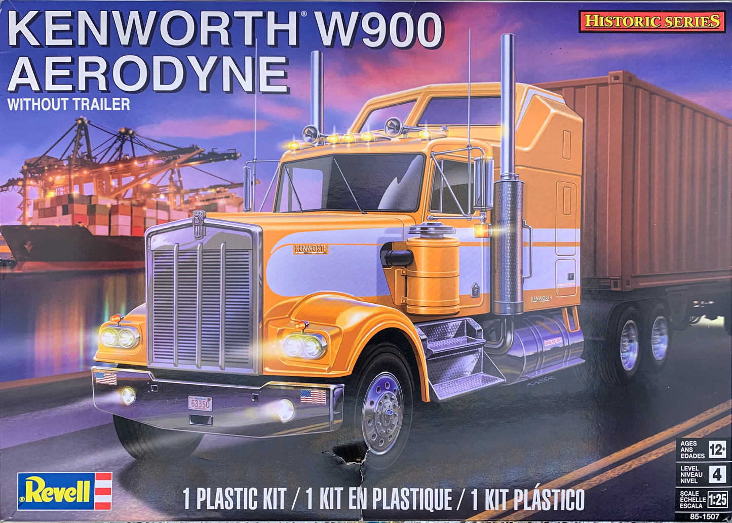 Revell Kenworth W900 Aerodyne Without Trailer, 1/25 Scale Model Kit