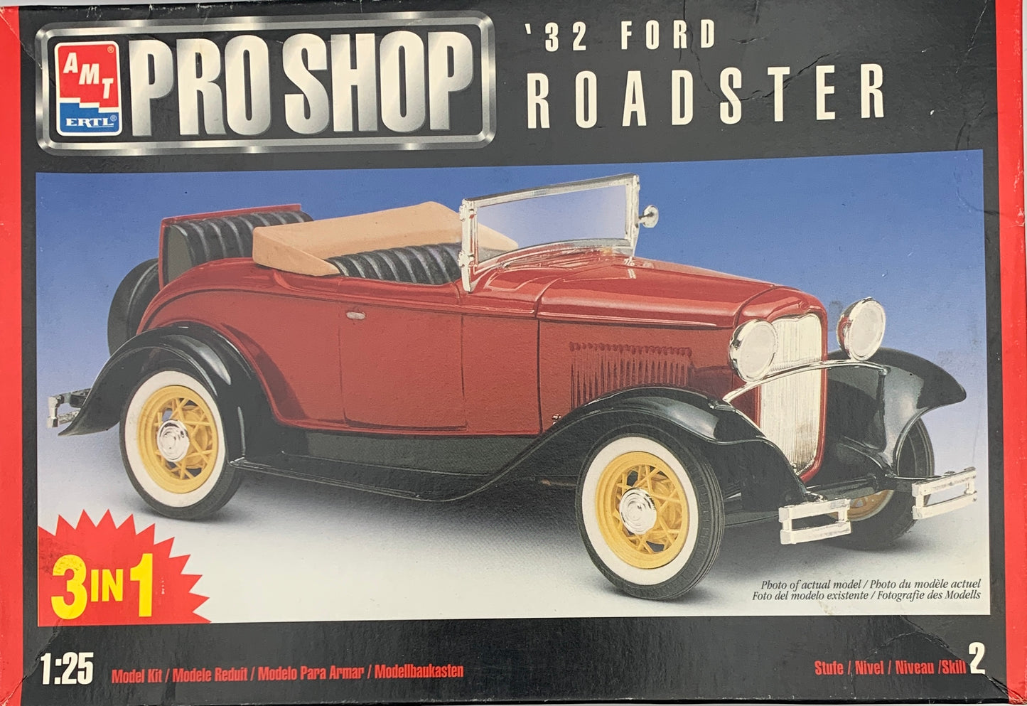 AMT Pro Shop ‘32 Ford Roadster 3 in 1, 1/25 Scale Model Kit