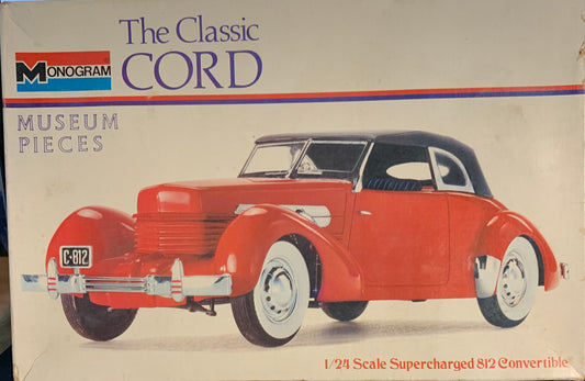 Monogram #8204 “The Classic Cord” is a 1/24-scale 1937 Cord 812 Supercharged Convertible Phaeton.