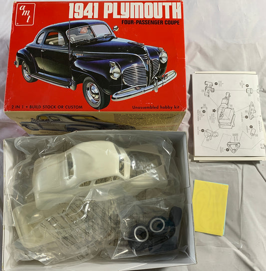 AMT 1941 Plymouth 4-Passenger Coupe, 1/25 Scale Model Kit