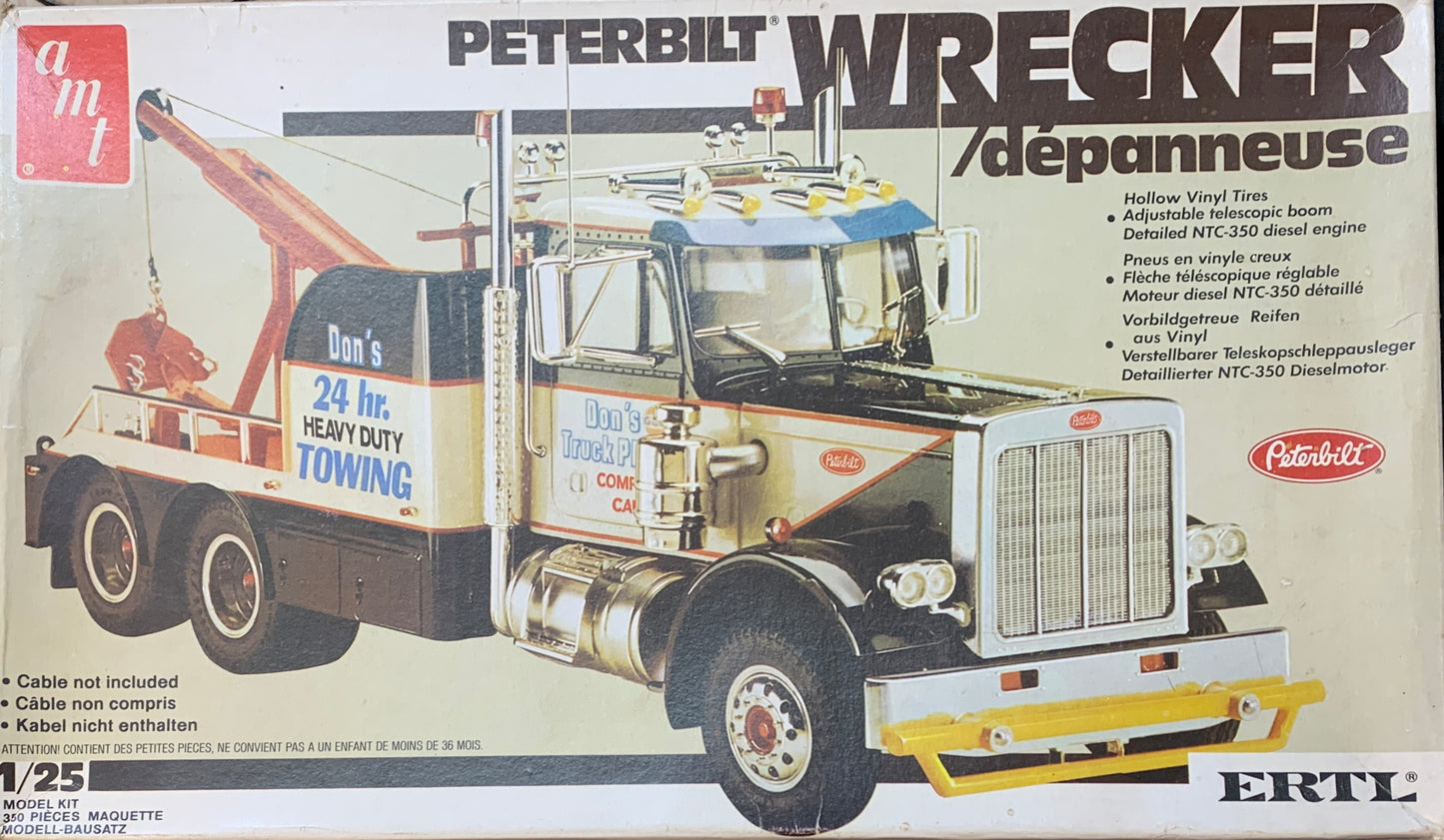 AMT Peterbilt Wrecker, 1/25 Scale Model Kit