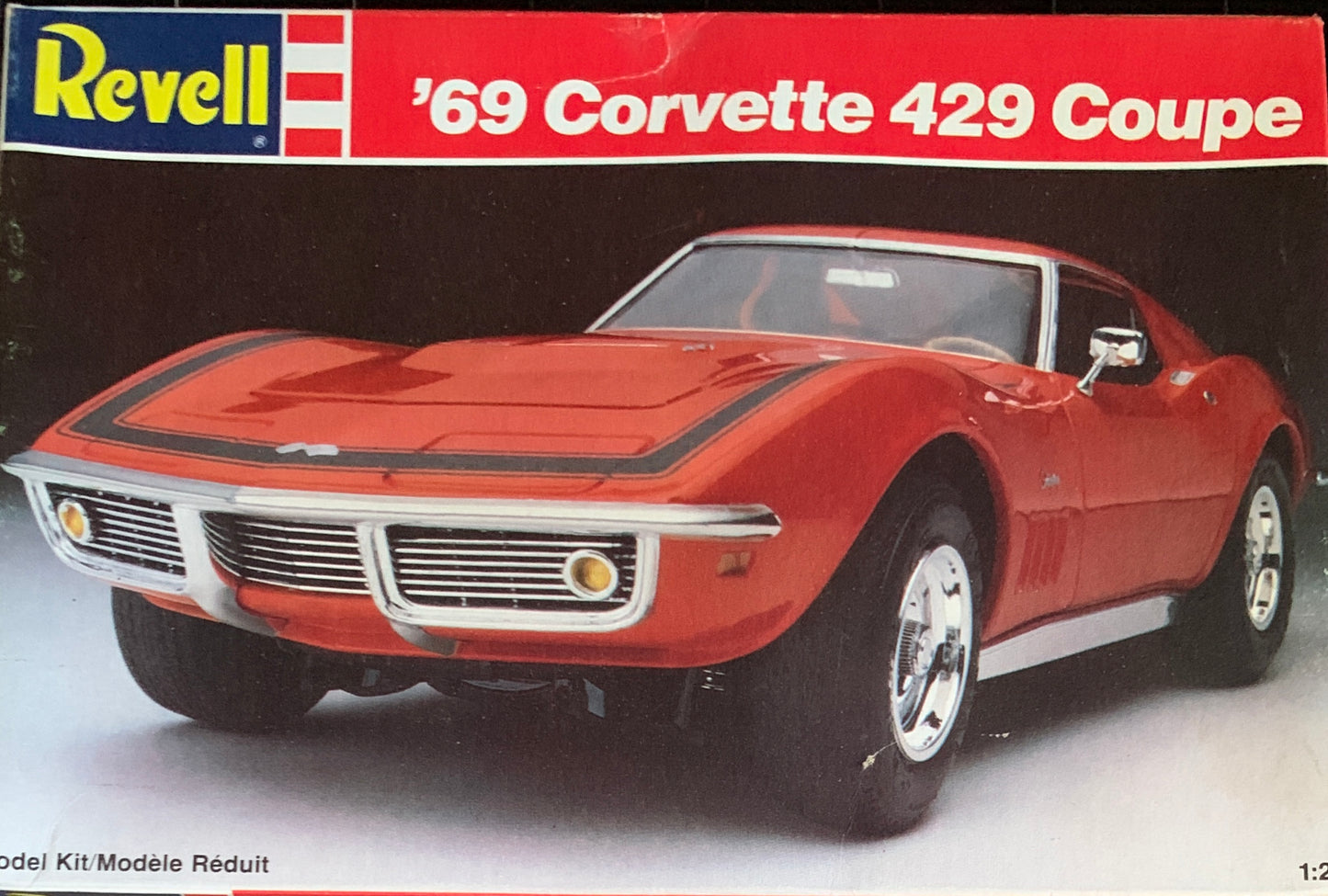 Revell ‘69 Corvette 429 Coupe, 1/25 Scale Model Kit