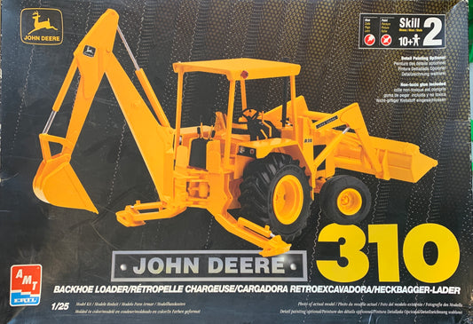 AMT John Deere 310 Backhoe Loader, 1/25 Scale Model Kit