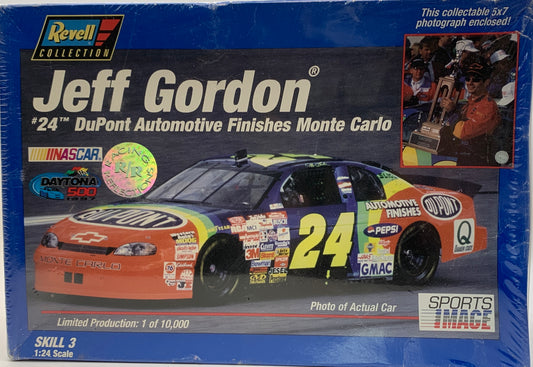 Revell #24 Jeff Gordon DuPont Automotive Finishes Monte Carlo, 1/24 Scale Model Kit