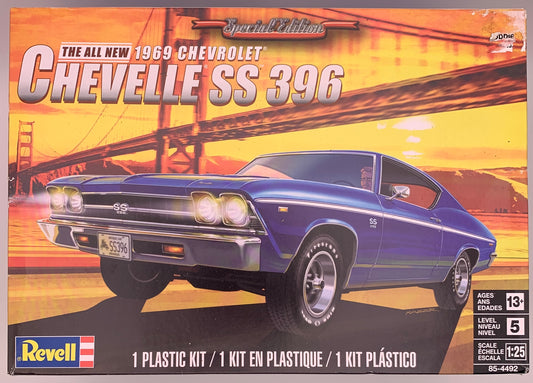 Revell 1969 Chevrolet Chevelle SS 396, 1:25 Scale Model Kit